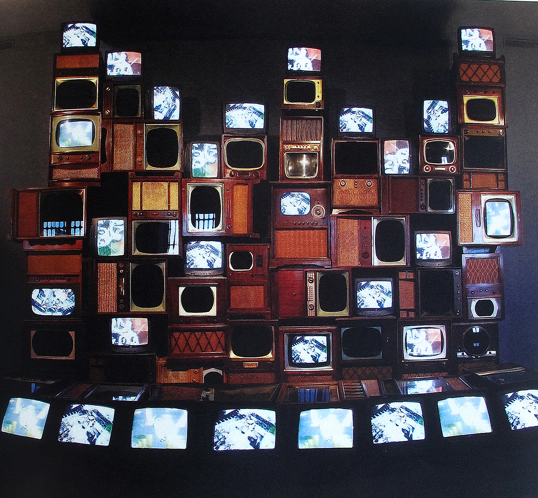 INTRODUÇÃO À VIDEOARTE